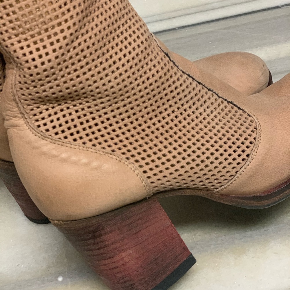 Nude boots